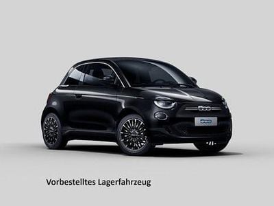 Schwarz Neu 2025 Fiat 500e Red Cabrio | 30.990 €