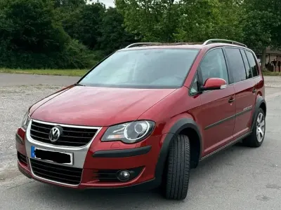 Gebraucht VW Touran Cross 103 PS (75 kW) 2008 Rot Van / Kleinbus