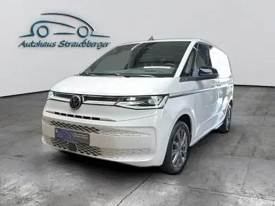 Gebraucht VW Multivan Style 150 PS (110 kW) 2024 Weißkeine angabe Van / Kleinbus
