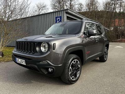 Gebraucht Jeep Renegade Trailhawk 170 PS (125 kW) 2016 SUV
