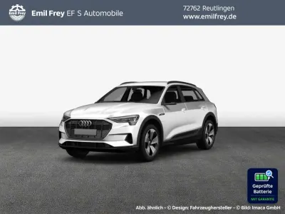 Gebraucht Audi e-tron Advanced 300 kW (408 PS) 2021 Gletscherweiß metallic SUV