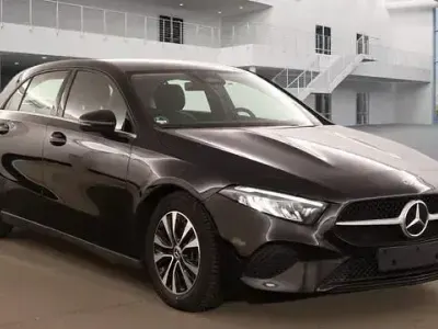 Gebraucht Mercedes A200 150 PS (110 kW) 2025 Nachtschwarz Limousine