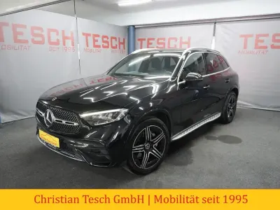 Gebraucht Mercedes GLC300 AMG line 269 PS (197 kW) 2023 Obsidianschwarz metallic SUV