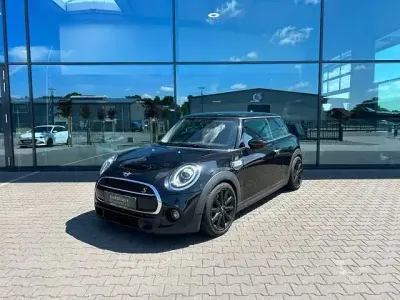 Gebraucht Mini Cooper S Sport 192 PS (141 kW) 2019 Schwarz Kleinwagen