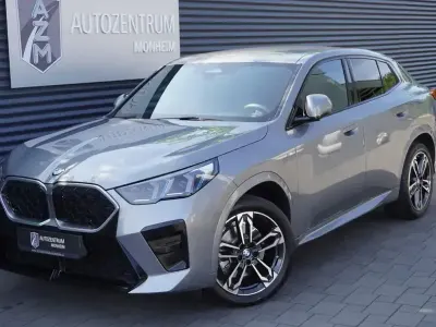 Gebraucht BMW X2 M Sport 156 PS (114 kW) 2024 Skyscraper grau metallic SUV