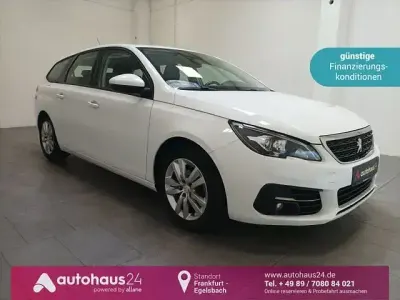 Gebraucht Peugeot 308 Active 131 PS (96 kW) 2021 Weiß Kombi