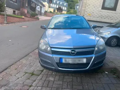 Gebraucht Opel Astra 105 PS (77 kW) 2004 Silber Limousine