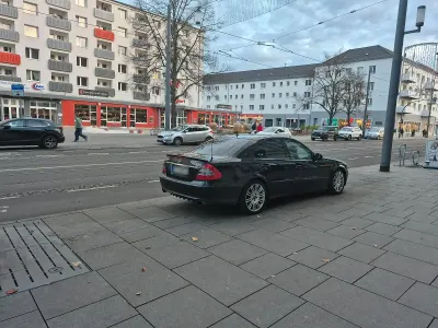 Gebraucht Mercedes E280 190 PS (139 kW) 2006 Schwarz Limousine