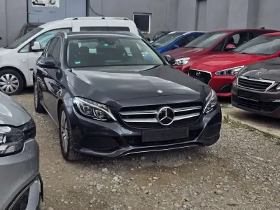 Gebraucht Mercedes C350e 211 PS (155 kW) 2017 Tenoritgrau  metalliclack Kombi