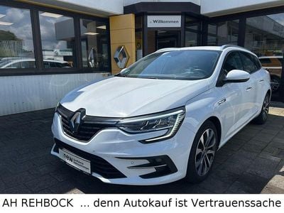 Weiß Gebraucht 2022 Renault Mégane GrandTour Intens Kombi | 17.880 € (Fairer Preis)
