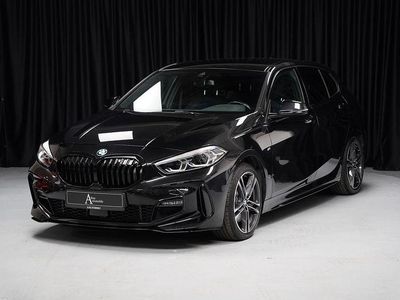 Gebraucht BMW 120 M Sport 190 PS (139 kW) 2022 Saphirschwarz Kleinwagen