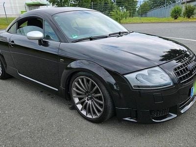 Begagnad Audi TT Sport 240 HK (176 kW) 2005 Svart Sportkupé