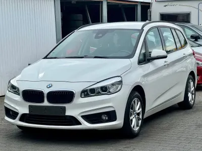 Gebraucht BMW 218 Gran Tourer Advantage 150 PS (110 kW) 2015 Weiß Van / Kleinbus