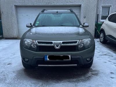 Grün Gebraucht 2013 Dacia Duster Lauréate SUV | 7.000 € (Etwas zu teuer)