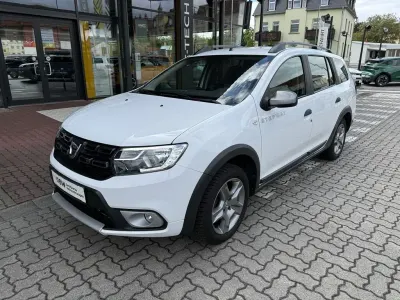 Gebraucht Dacia Logan MCV Stepway 90 PS (66 kW) 2018 Weiß Limousine