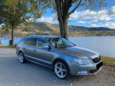 gebraucht Skoda Octavia OctaviaCombi 2.0 TDI DPF Elegance