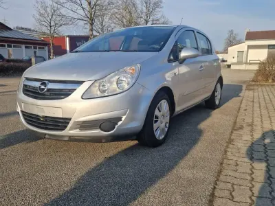 Gebraucht Opel Corsa 90 PS (66 kW) 2007 Silber Kleinwagen
