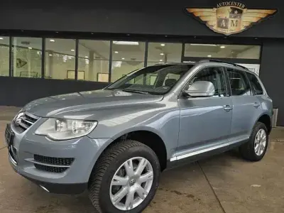 Second-hand VW Touareg R 245 CP (180 kW) 2007 Negru SUV