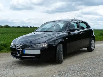 Gebraucht Alfa Romeo 147 Impression 105 PS (77 kW) 2007 Schwarz Kleinwagen