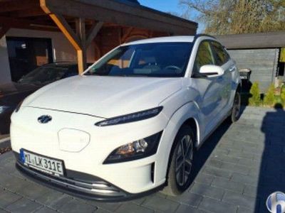 Gebraucht Hyundai Kona Edition 30+ 100 kW (136 PS) 2022 Weiß SUV