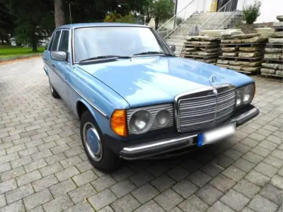 Gebraucht Mercedes 300 88 PS (64 kW) 1982 Blau Limousine