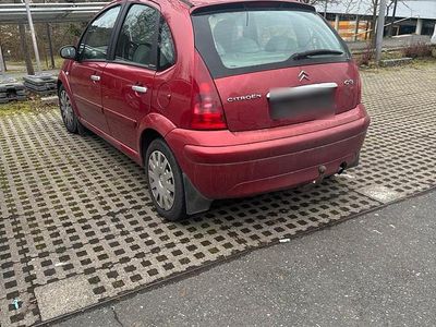 Second-hand Citroën C3 90 CP (66 kW) 2003 Roșu Hatchback
