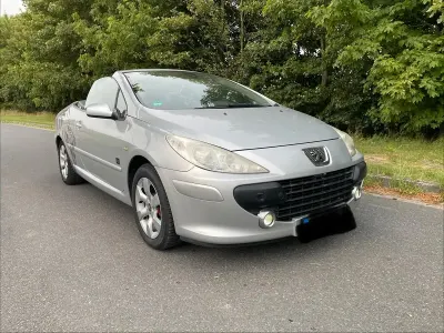 Gebraucht Peugeot 307 CC 140 PS (102 kW) 2008 Silber Cabrio