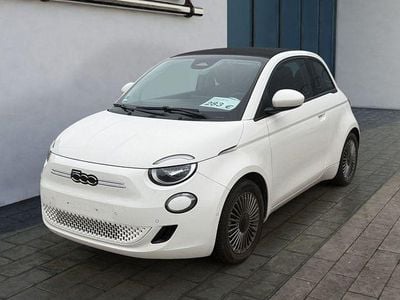 Usata Fiat 500e 86 kW (118 CV) 2023 Bianco Cabrio