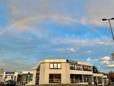 Crystal white / metallic (metallic) Gebraucht 2019 Volvo XC60 Inscription SUV | 38.600 € (Teuer)