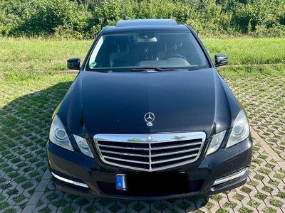 Mercedes E300