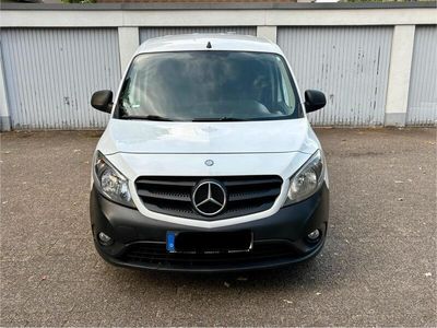 Mercedes Citan 109