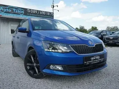 Gebraucht Skoda Fabia Style 90 PS (66 kW) 2015 Blau Limousine
