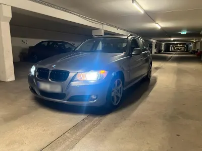 Gebraucht BMW 320 177 PS (130 kW) 2009 Grau Kombi