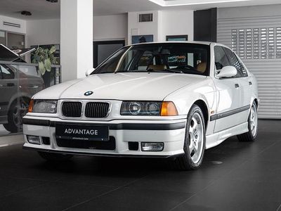 Gebraucht BMW M3 Sport Line 243 PS (178 kW) 1996 Weiß Limousine