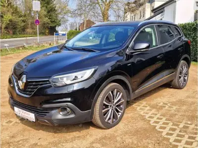 Gebraucht Renault Kadjar Bose Edition 131 PS (96 kW) 2015 Sternenschwarz (metallic) SUV