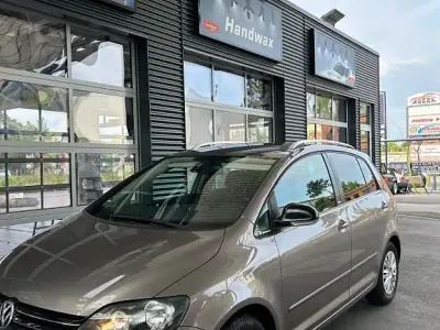 Gebraucht VW Golf Plus Cross Style 105 PS (77 kW) 2011 Braun Van / Kleinbus
