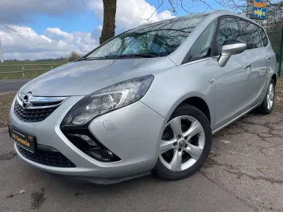 Gebraucht Opel Zafira Tourer Innovation 140 PS (102 kW) 2013 Argon silber/ice silver (m2) Van / Kleinbus