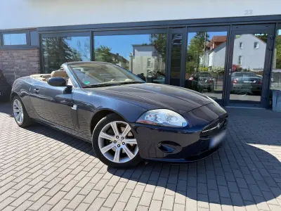 Gebraucht Jaguar XK 298 PS (219 kW) 2006 Blau Cabrio