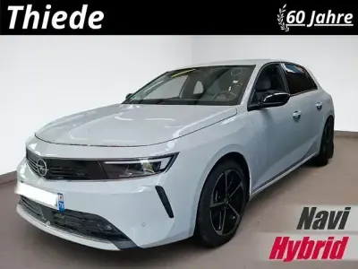 Gebraucht Opel Astra Elegance 181 PS (133 kW) 2023 Jade weiß Kleinwagen