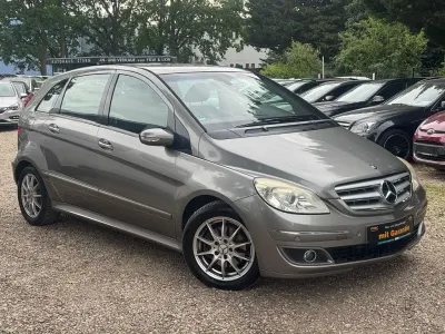 Gebraucht Mercedes B200 136 PS (100 kW) 2006 Grau Van / Kleinbus