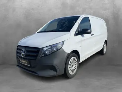 Gebraucht Mercedes Vito 136 PS (100 kW) 2024 Arktikweiß Van
