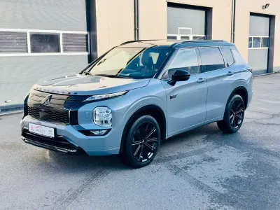 Gebraucht Mitsubishi Outlander P-HEV Top 306 PS (225 kW) 2025 Schwarz SUV