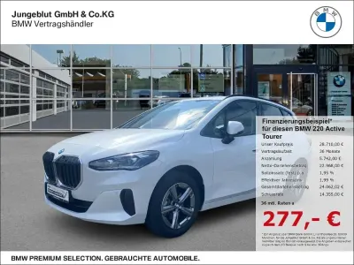 Gebraucht BMW 220 Active Tourer 156 PS (114 kW) 2025 Weiß Van / Kleinbus