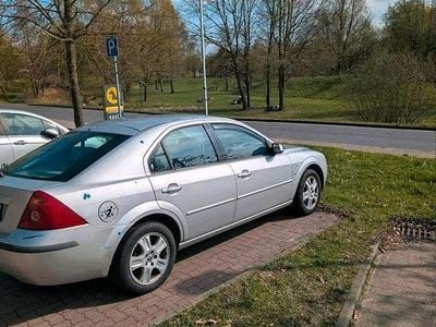 Brugt Ford Mondeo 170 HK (125 kW) 2001 Sølv Sedan