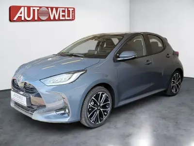 Neu Toyota Yaris 116 PS (85 kW) 2026 Grau Kleinwagen