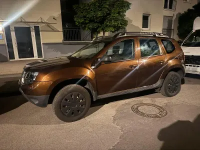 Usata Dacia Duster 85 CV (62 kW) 2014 Marrone SUV