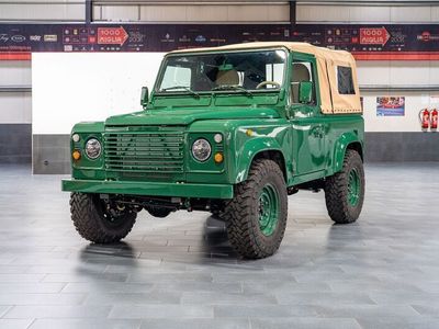 Grün Gebraucht 2003 Land Rover Defender SUV | 89.000 €