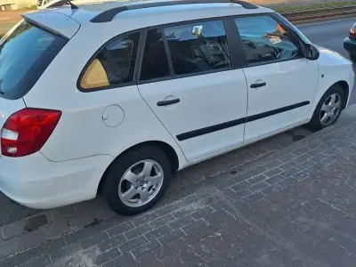 Gebraucht Skoda Fabia Style 60 PS (44 kW) 2009 Limousine