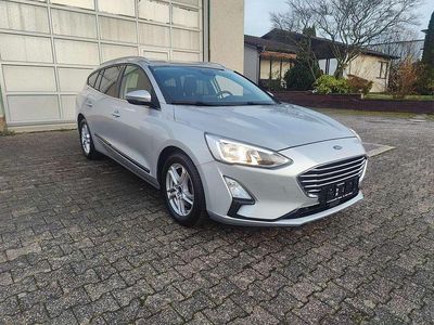 Polarsilber metallic Gebraucht 2019 Ford Focus Kombi | 10.899 € (Fairer Preis)