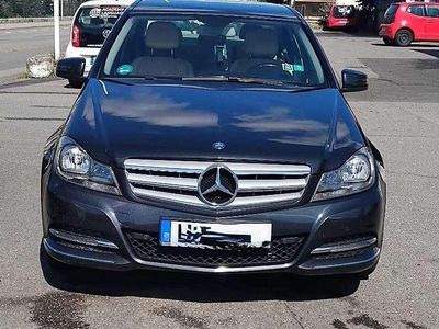 Gebraucht Mercedes 220 Avantgarde 170 PS (125 kW) 2013 Schwarz Limousine